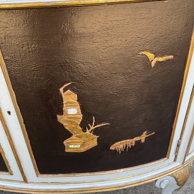 Early 20th Century Hampton Shops Venetian Chinoiserie Cabinet Mother of Pearl For Sale - Image 9 of 12