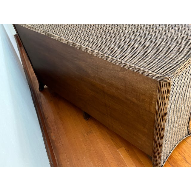 Late 20th Century Coastal Skirted Bow Front Wicker Rattan Seven Drawer Dresser For Sale - Image 13 of 14