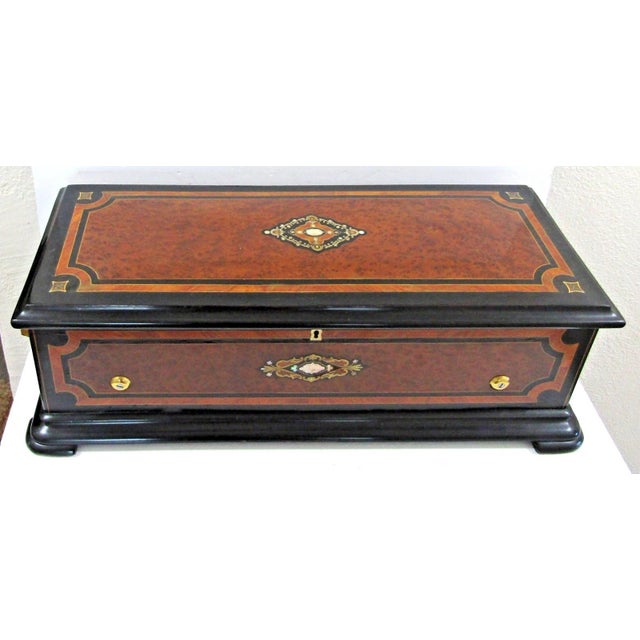 Traditional Swiss Ebonized Wood Trim Burl Walnut and Maple Inlaid Music Cylinder Box 1890s For Sale - Image 3 of 17
