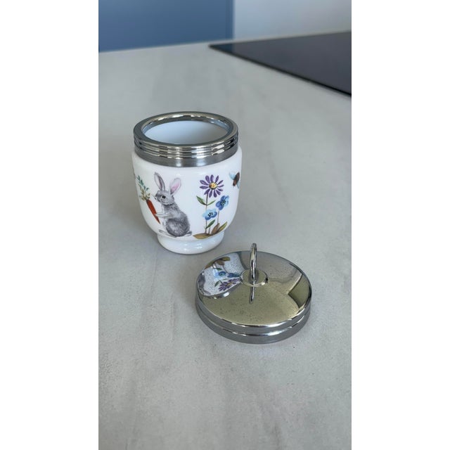 1970s Large Vintage English Porcelain Egg Cup with Animal Designs from Royal Worcester, 1970s For Sale - Image 5 of 10