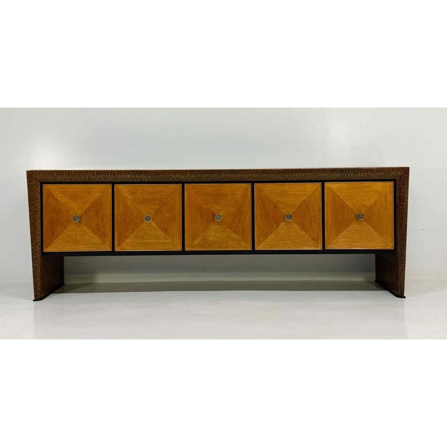 This remarkable Italian sideboard from the 1940s is a high-quality artisanal piece, crafted with exceptional care and...