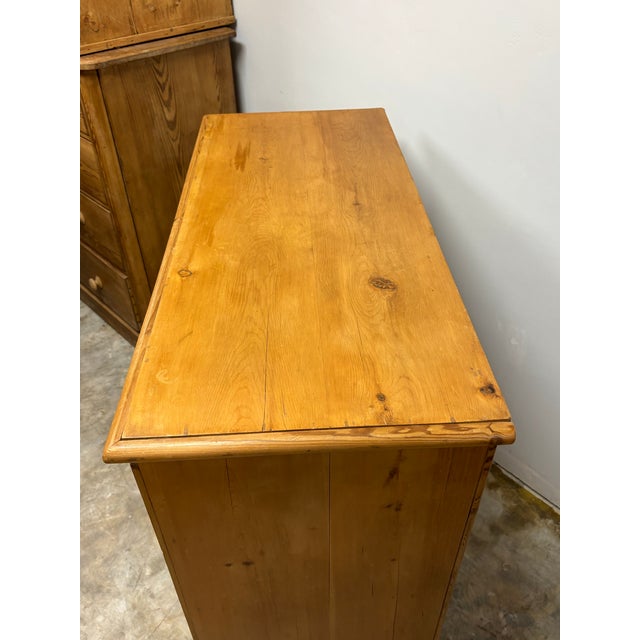19th Century 19th Century English Pine Chest of Drawers For Sale - Image 5 of 8