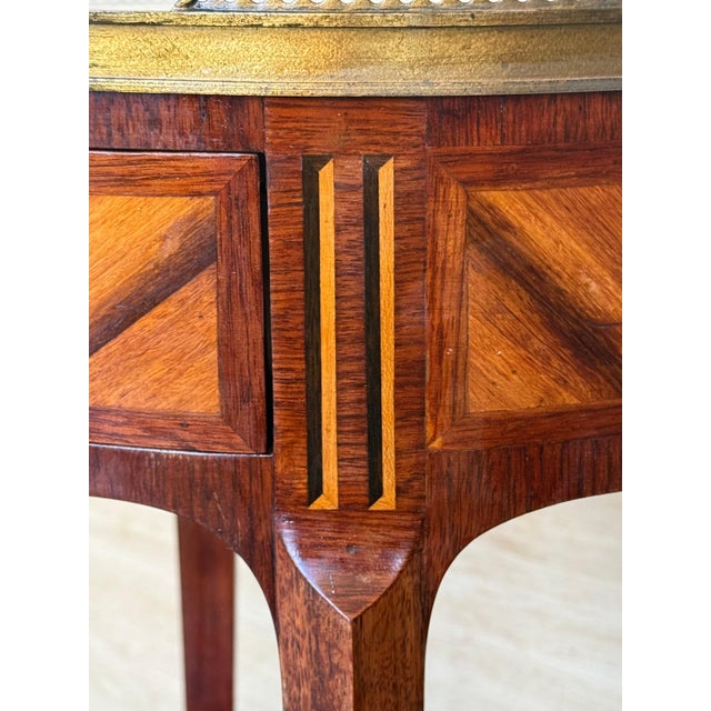 Early 20th Century Pair of Louis XV Oval Bouillotte Shape Nightstands with Drawer and Low Shelve For Sale - Image 9 of 18