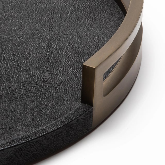 Round Tray in Black Shagreen With Bronze Patina Brass by R&y Augousti For Sale In Los Angeles - Image 6 of 11