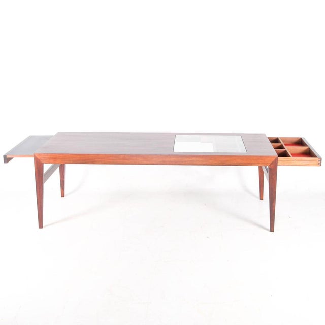 Rosewood Display Table, 1970s For Sale - Image 4 of 14