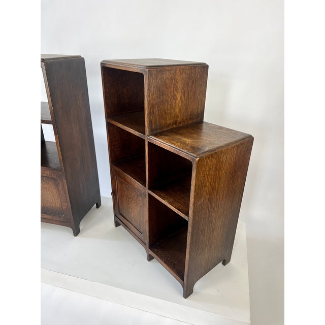English Art Deco Modernist Bookcase in Oak, 1920s For Sale - Image 15 of 18