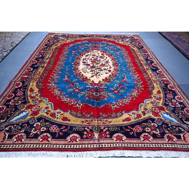 1980s Vintage Persian Kerman Rug – Floral Oval Design, Red, Blue & Gold Accents 8'6 X 11'1 Ft For Sale - Image 5 of 6
