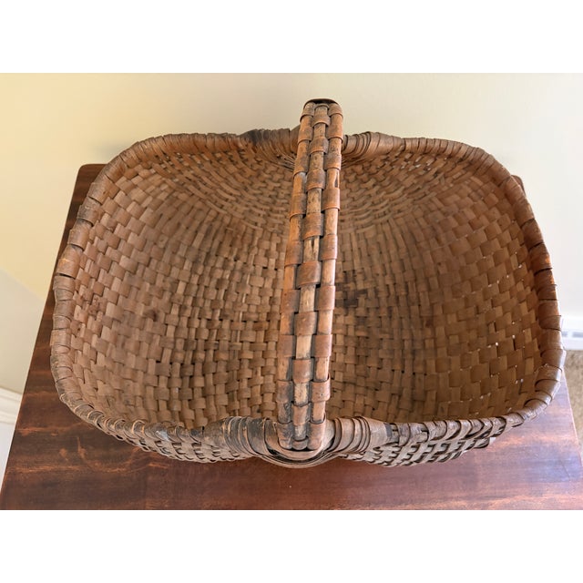 Brown Late 19th Century American Oak Splint Basket With Wrapped Bentwood Handle For Sale - Image 8 of 12