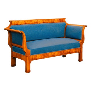 Antique Biedermeier Sofa in Walnut, 1800s For Sale