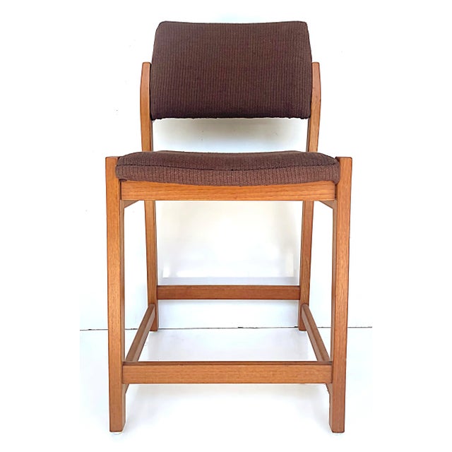 1960s Svegards Markayrd Scandinavian Modern Counter Bar Stools, Newly Upholstered-A Pair For Sale - Image 5 of 12