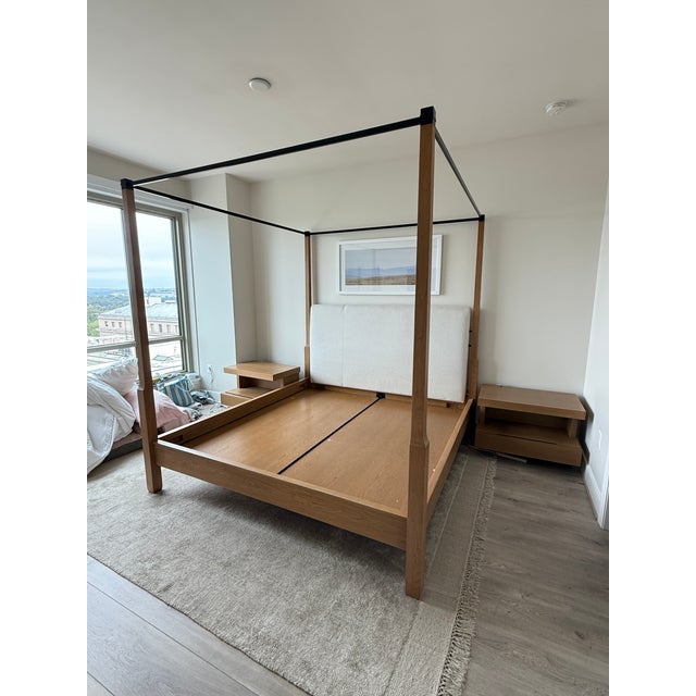 Contemporary Holly Hunt Sorraia Bed--King Size For Sale - Image 3 of 15