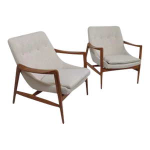 Modern Mid Century Style Lounge Chairs in Boucle Fabric - Set of 2