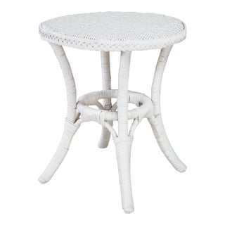 Vintage Boho Chic White Wicker Bamboo Rattan Round Pedestal Table Stand For Sale