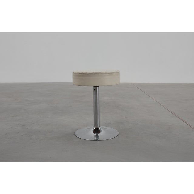 Mid-Century Modern Mid-Century Design Stool in Chrome with White Leather Seat, 1970s For Sale - Image 3 of 10