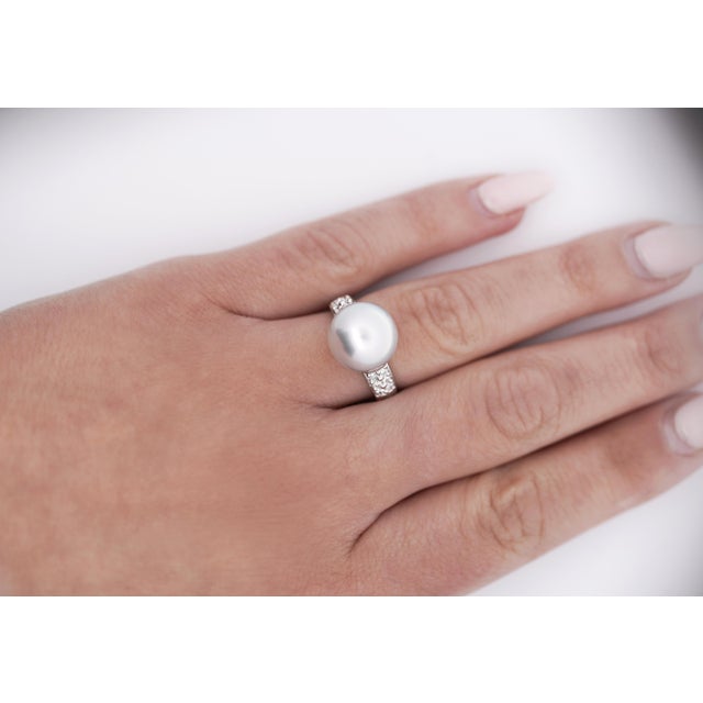 12mm Cultured South Sea Pearl & Round Diamond Ring in Platinum Size 6.25 For Sale In Miami - Image 6 of 6