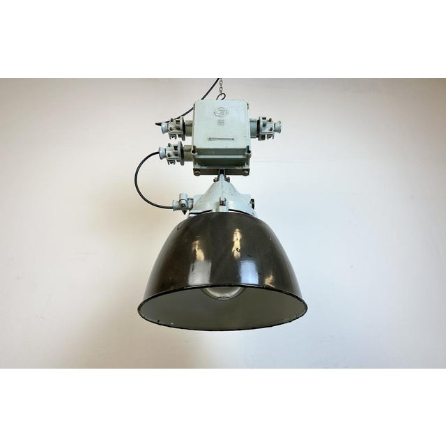 Grey Cast Aluminium Explosion Proof Lamp with Enameled Shade from Elektrosvit, 1970s For Sale - Image 10 of 18