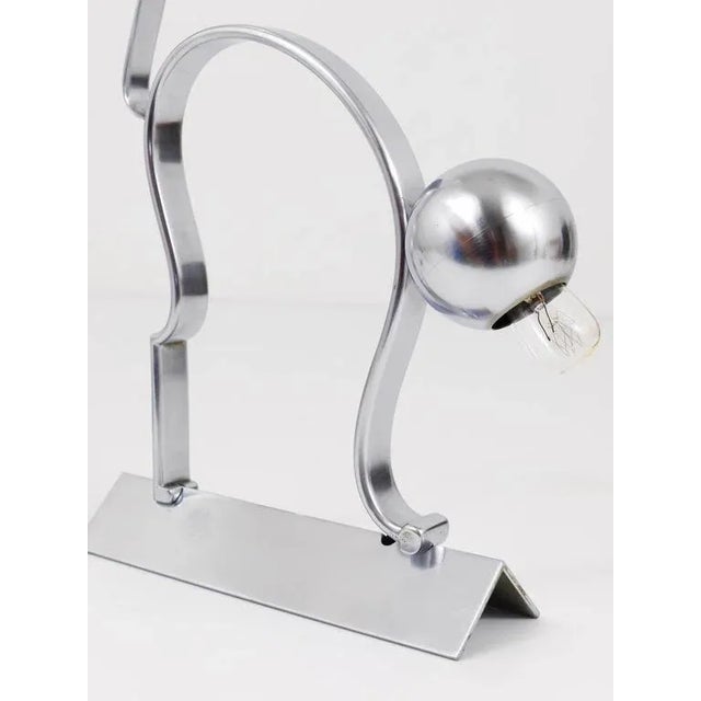 Art Deco Cat Sculpture Table Lamp in the style of Hagenauer, 1930s For Sale - Image 3 of 11