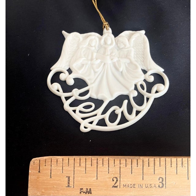 Late 20th Century Vintage Lenox Ivory Porcelain "Rejoice" Singing Angels Christmas Ornament Excellent Condition For Sale - Image 5 of 10