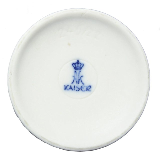 1970s White Modernist Bisque Porcelain Vase With Crocodile Texture by a.k. Kaiser For Sale - Image 5 of 7