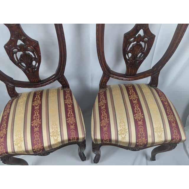 Late 20th Century Pair of French Louis XV Style Carved Walnut Side Chairs With Burgundy & Gold Damask Upholstery For Sale - Image 14 of 17