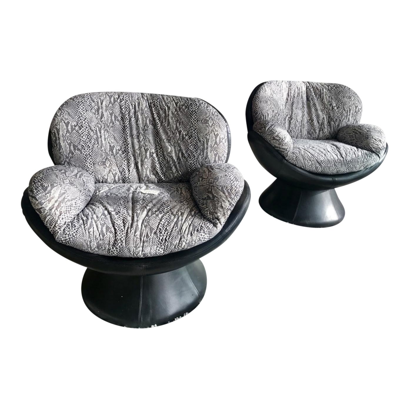 1960s Vintage Les Amisca for Quebec 69 Leather Swivel Chairs A Pair