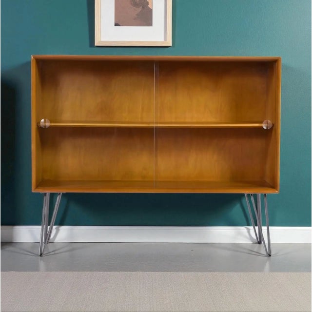 Mid-Century Modern Heywood Wakefield china cabinet. This piece is restored Heywood Wakefiled, wheat finish, M1546 dispay...