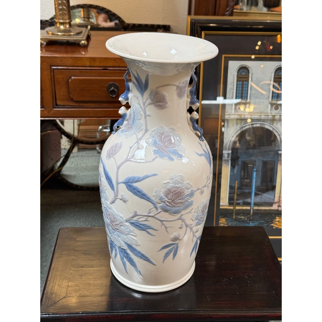 Ceramic Julio Ruiz for Lladró Peking Vase With Butterfly For Sale - Image 7 of 12