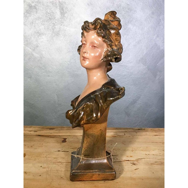 Antique plaster statue depicting a female bust from the French Art Nouveau and Italian Liberty periods, piece numbered no....