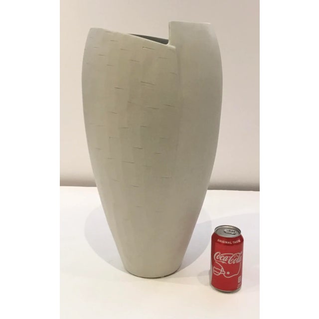 Large Modern Matte White Finish Textured Porcelain Vase For Sale - Image 4 of 5