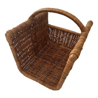 Rustic European Woven Wicker Gathering Basket For Sale