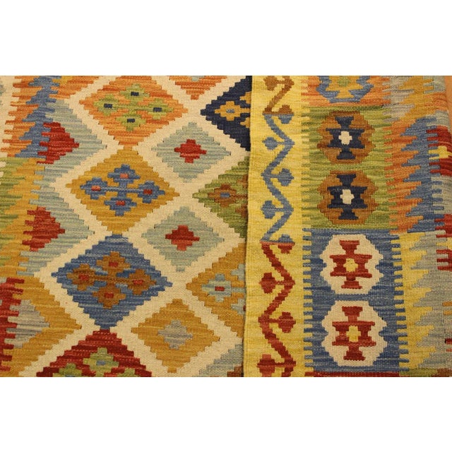 Shabby Chic Kilim Ivory Gold Wool Rug - 5'0" X 6'5" For Sale - Image 4 of 7