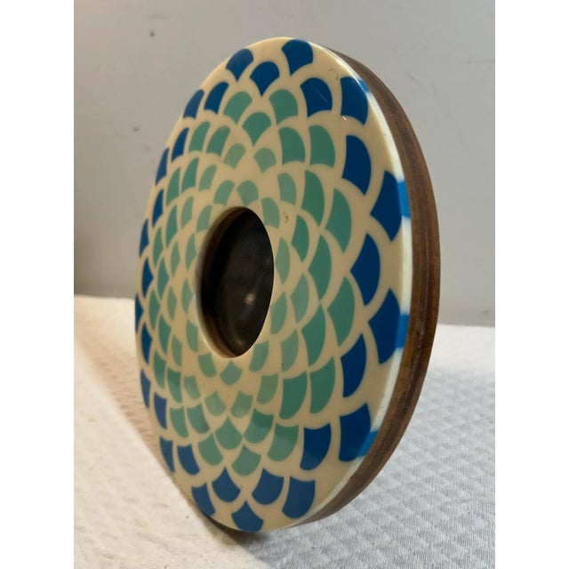 Jonathan Adler Vintage Jonathon Adler Art Deco Style Blue & White Small Round Tabletop Picture Frame For Sale - Image 4 of 9
