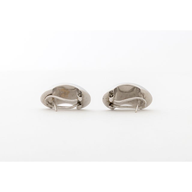 Carl F. Bucherer 18k White Gold Huggie Hoop Earrings For Sale In New York - Image 6 of 7