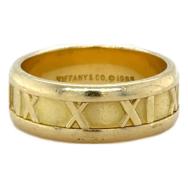 Late 20th Century Tiffany & Co. Atlas Band Ring 18k Yellow Gold, Size 6.25 For Sale