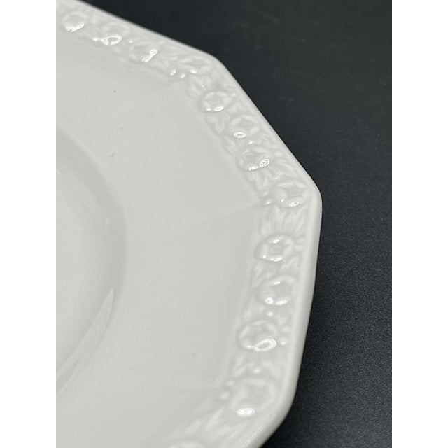Maria White Porcelain Coffee Service from Rosenthal, 1940s, Set of 27 For Sale - Image 9 of 18