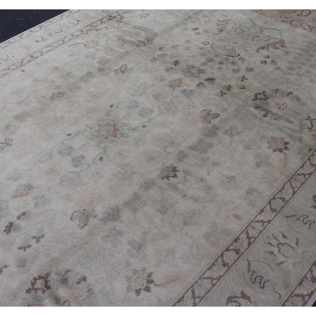 Neutral Vintage Turkish Oushak Rug With Floral Design and Medallions For Sale In Atlanta - Image 6 of 15