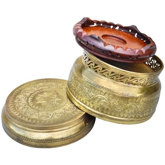 Early 20th Century Hand-Engraved Moorish-Patterned Brass Box on Wooden Stand For Sale In New York - Image 6 of 8