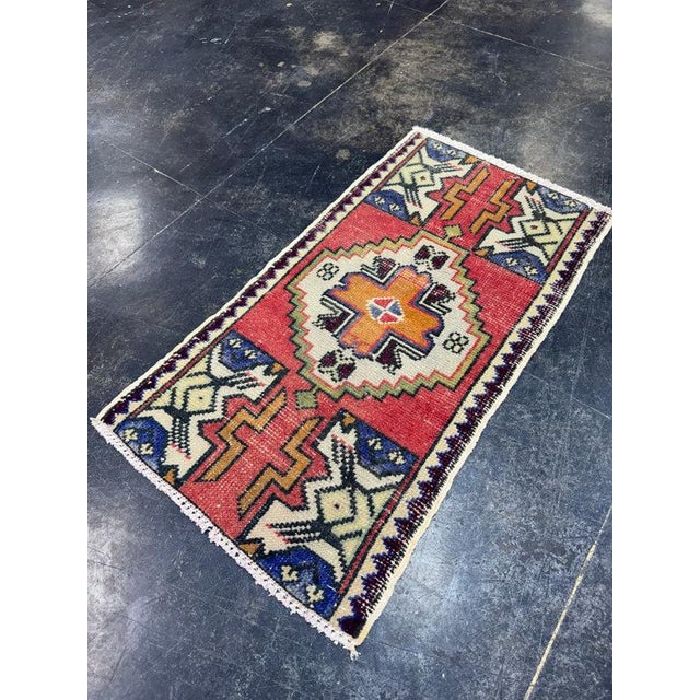 Early 21st Century Turkish Yastik Rug 1'7" x 3' For Sale - Image 5 of 5