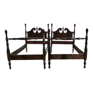 Antique Pair of Carved Mahogany Four Poster Twin Beds For Sale