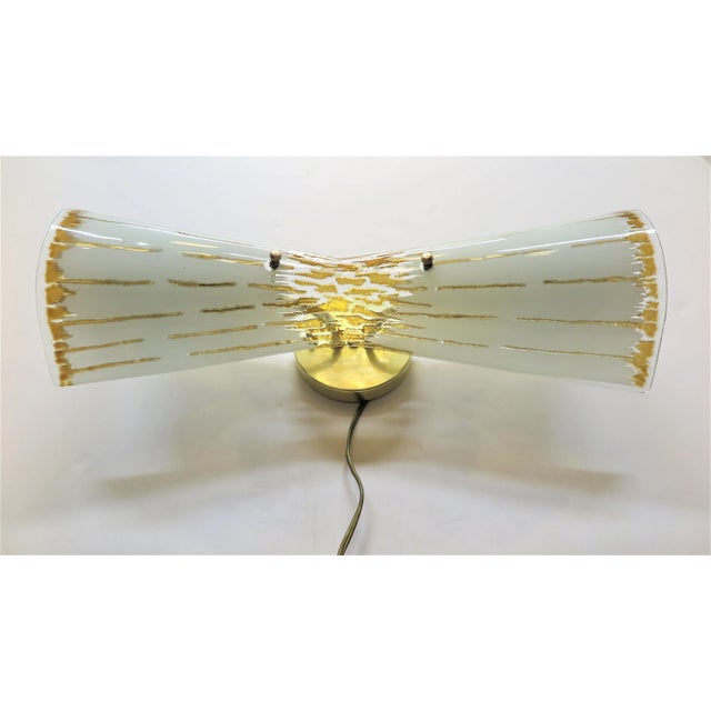 Large wall light sconce Gerald Thurston for Lightolier. Handcrafted glass with white and gold colored glass overlay...