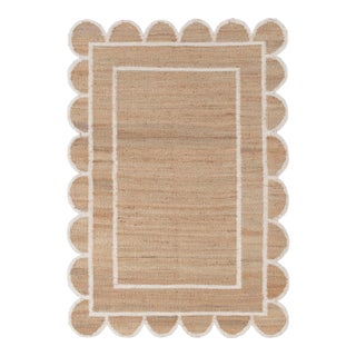 White Jute Wool Premium Handwoven (Not Braided) Scalloped Rug 3x5 Ft. For Sale