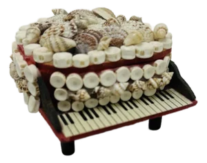 Vintage Shell Box Piano