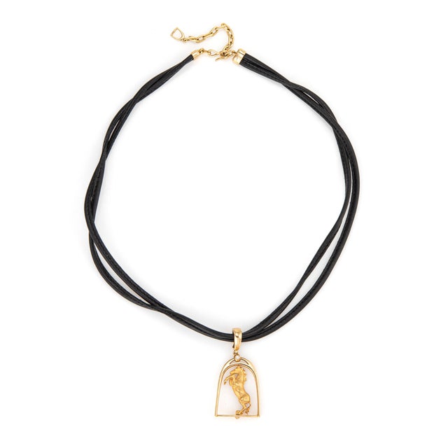 Carrera y Carrera Carrera Y Carrera Horse Diamond Necklace 18k Gold Leather Chain Jewelry 2000s For Sale - Image 4 of 5