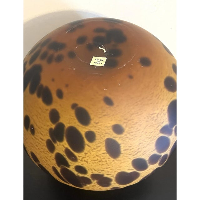 Vetreria Fratelli Toso Vintage MCM Maestri Vetrai Italian Art Glass Amber Brown Vase For Sale - Image 4 of 4