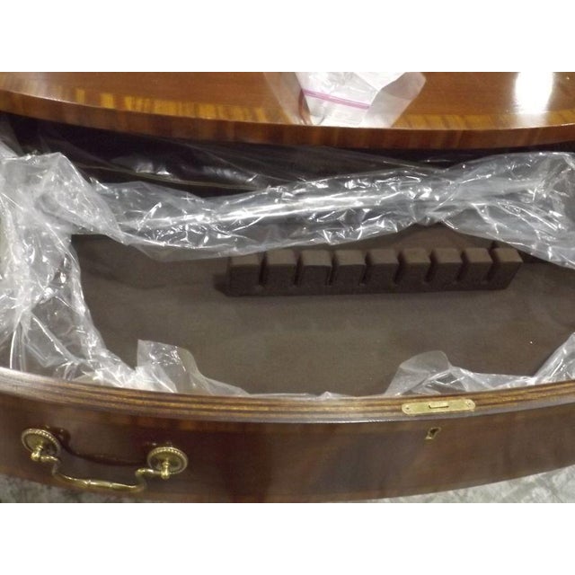 Early 21st Century Gorgeous Monumental Hickory Chair Company Inlaid Satinwood Federalist Buffet For Sale - Image 5 of 10