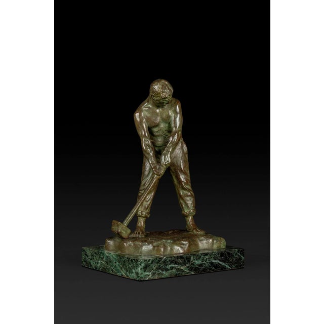 Green Victor Joseph Ghislain Demanet, Le Marteleur, 20th Century, Bronze For Sale - Image 8 of 15