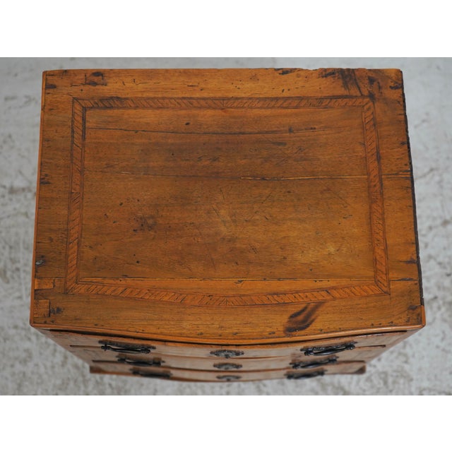 Italian Continental 19th Century Inlaid 3 Drawer Olivewood Chest For Sale In Philadelphia - Image 6 of 16