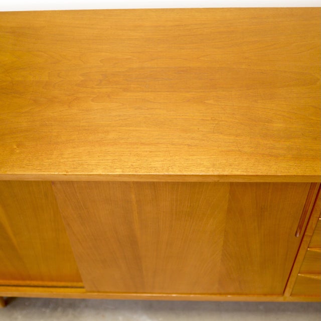 1950s Deutsche Werkstätten Hellerau Oak Sideboard Designed by Franz Ehrlich For Sale - Image 14 of 17