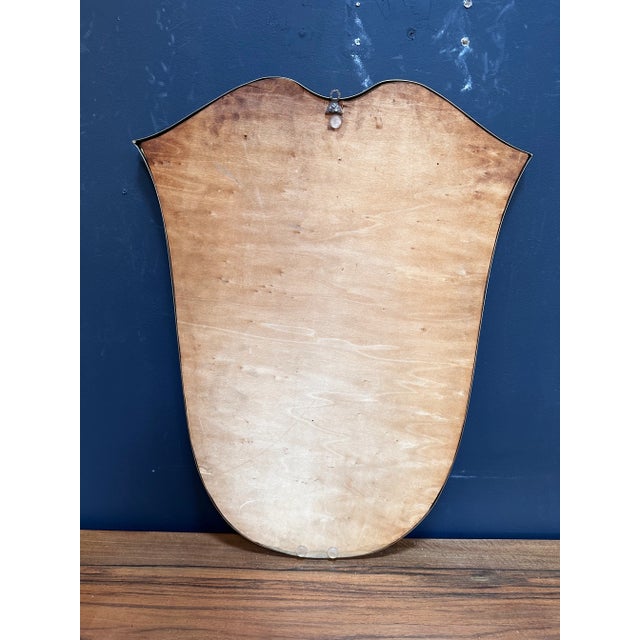 1980s Vintage Italian Curvilinear Brass Wall Mirror 1980s For Sale - Image 5 of 6