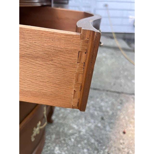 Vintage Stanley French Provincial Vanity For Sale - Image 10 of 11
